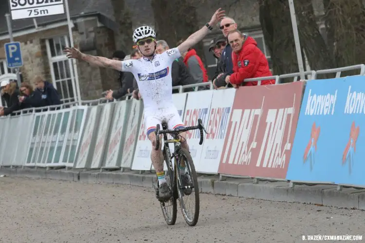 The Men's U23 winner at Namur was the current World Cup leader Belgian Eli Iserbyt. © Bart Hazen