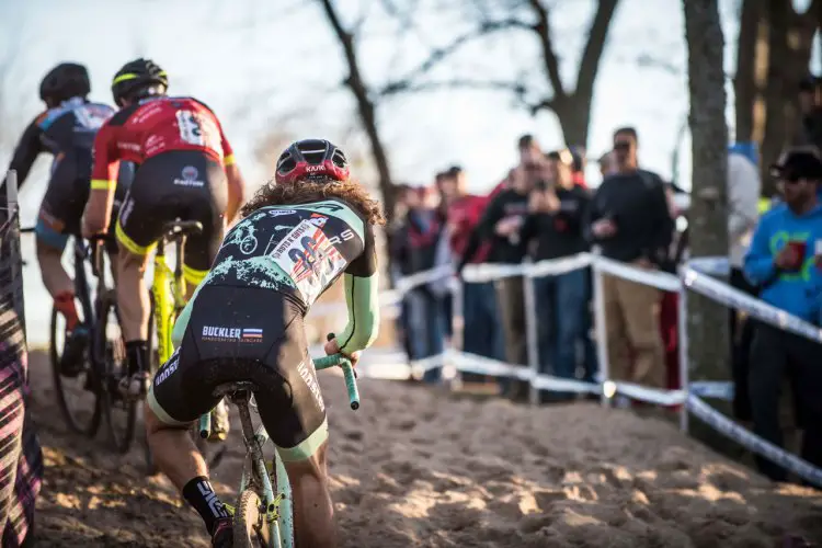 The leading group riding through the Ruts 'n Guts sand. © Andy Chasteen