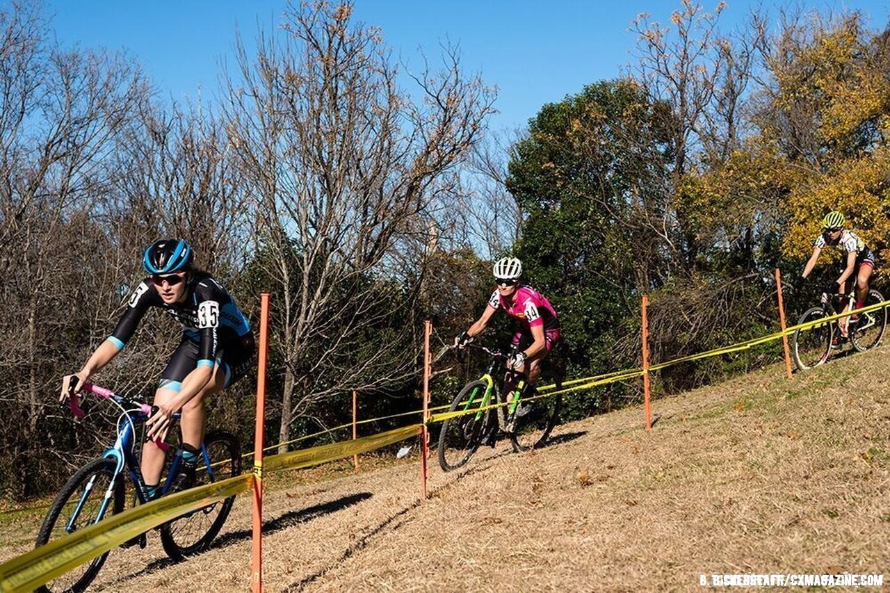 The Highlander Cup Cross race features a numer of off camber sections and punchy climbs. Not to mention two sets of stairs. © Bo Bickerstaff
