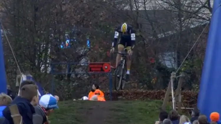 Tom Meeusen boosting a jump en route to his win at Azencross.