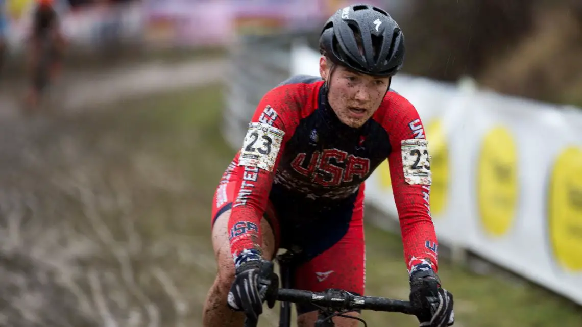 Elle Anderson traded pulls with Katie Compton and finished just behind the 12-time National Champion in 14th. Elite Women, 2016 Cyclocross World Championships. © Danny Zelck / Cyclocross Magazine