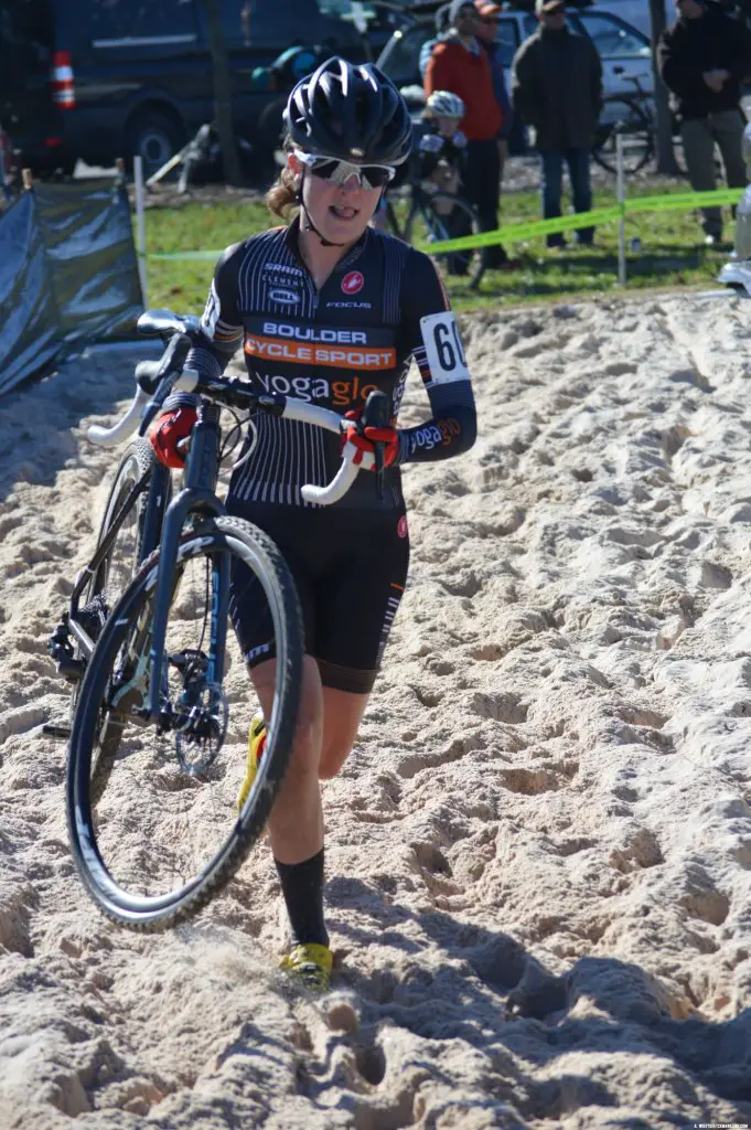 Amnada Miller sprints the sand at Kingsport. © Ali Whittier