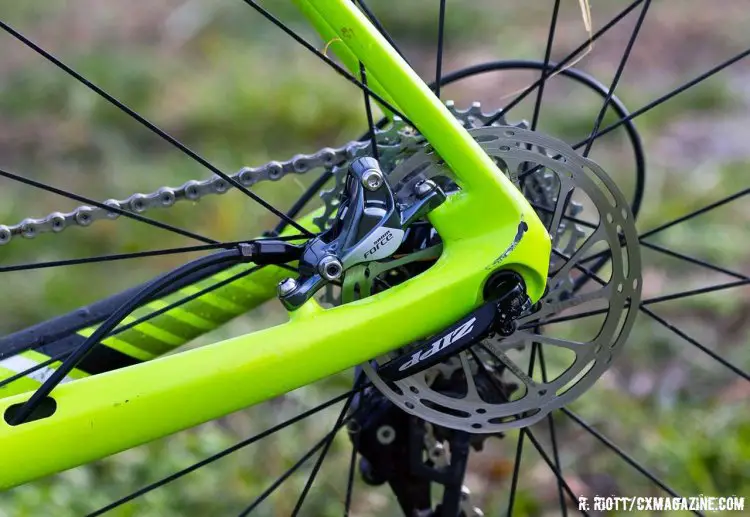 The SRAM Force componentry continues with a set of hydraulic disc brake calipers on the front and rear. © Cyclocross Magazine