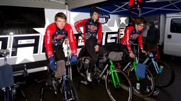 Team USA warming up and staying dry. © Danny Zelck / Cyclocross Magazine