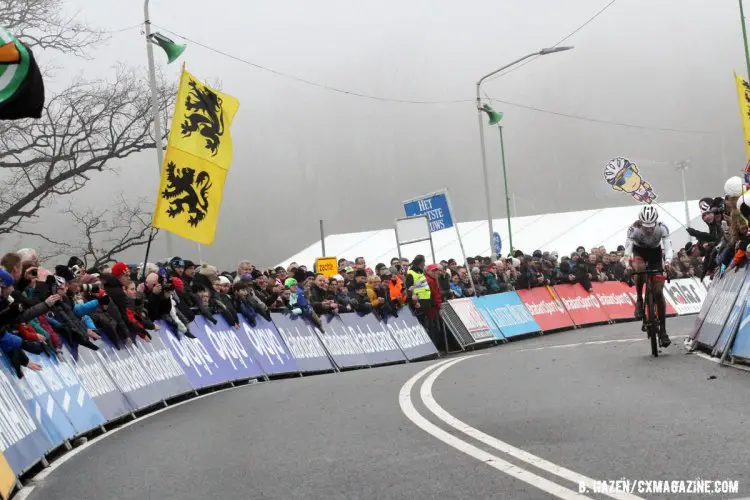 Down the home stretch. 2016 World Cup Hoogerheide. © Bart Hazen