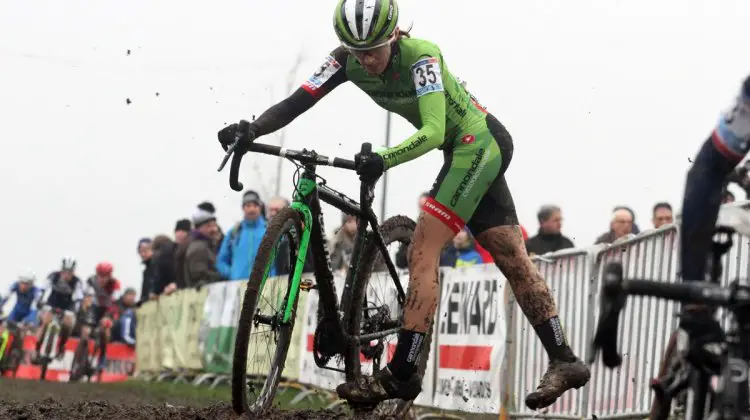 Kaitlin Anntoneau prepares to run the mud at Hoogerheide. © Bart Hazen