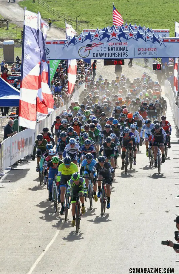 The start of the massive Men's Single Speed Championship, 2016 Cyclocross National Championships. © Cyclocross Magazine