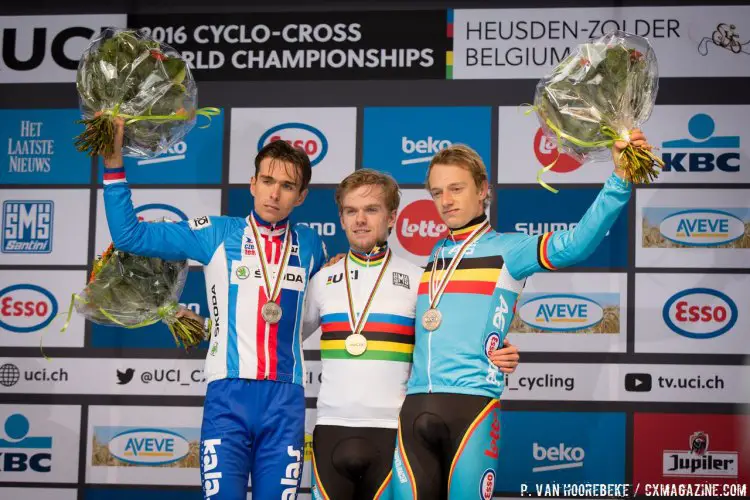L to R: Adam Toupalik (CZE), Eli Iserbyt (BEL) and Quinten Hermans (BEL) © Pieter Van Hoorebeke / Cyclocross Magazine