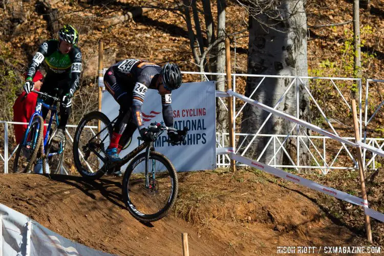Huseby leads Stefko over the drop. © R. Riott / Cyclocross Magazine