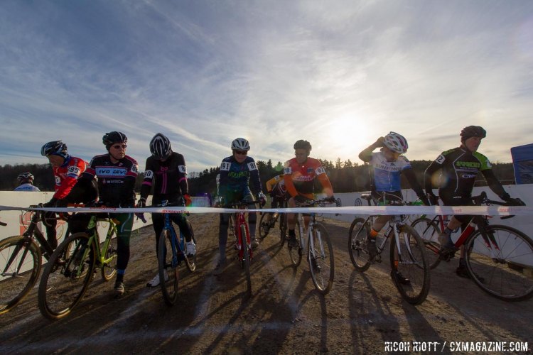 The 70+ start line. © R. Riott / Cyclocross Magazine
