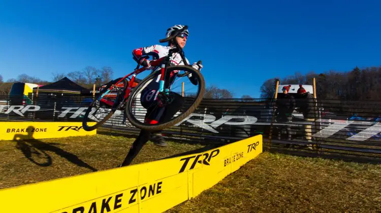 Melinda McCutcheon on her way to the win in the Masters Women 30-34, 2016 Cyclocross National Championships. © Cyclocross Magazine