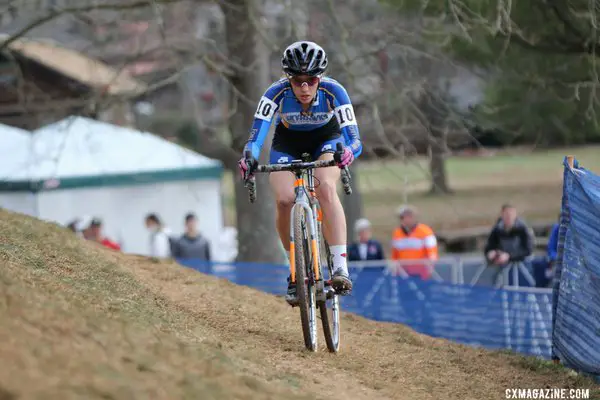 Sofia Gomez Vllafane on her way to the Womne's Collegiate D1 title, 2016 Cyclocross National Championships. © Cyclocross Magazine