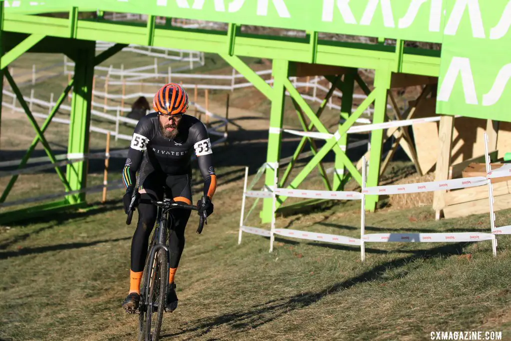 Whittier stormed the course to take the Men's 30-34 title in Asheville. © Cyclocross Magazine