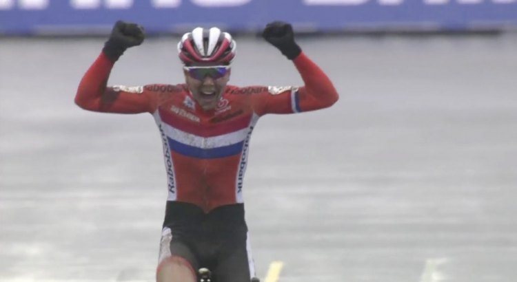 Thalita de Jong takes the Elite Women's World Championship in Zolder. 