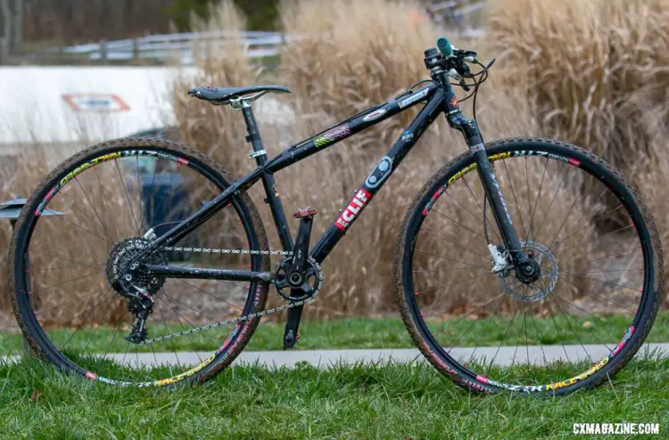 Haydn Hludzinski's championship-winning Kinesis 29er with White Brothers Rock Solid carbon rigid fork. 2016 Cyclocross National Championships. © R. Riott/Cyclocross Magazine