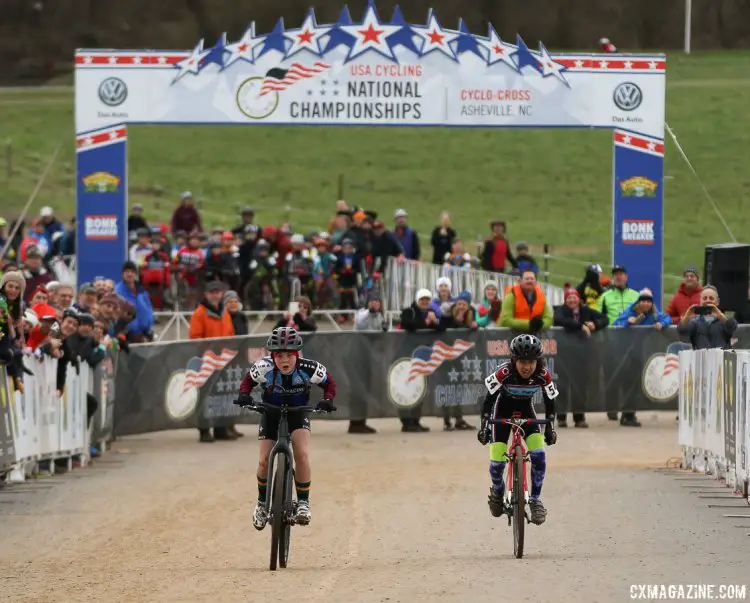 The sprint of the day: Kaya Musgrave and Keren Bennett. Junior Women 11-12, 2016 Cyclocross National Championships. © Cyclocross Magazine