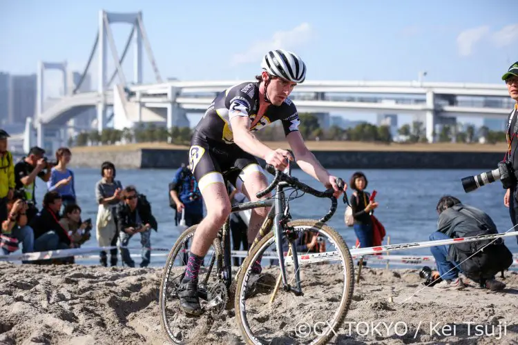 Zach McDonald on course. 2016 Cyclocross Toko © Kei Tsuji