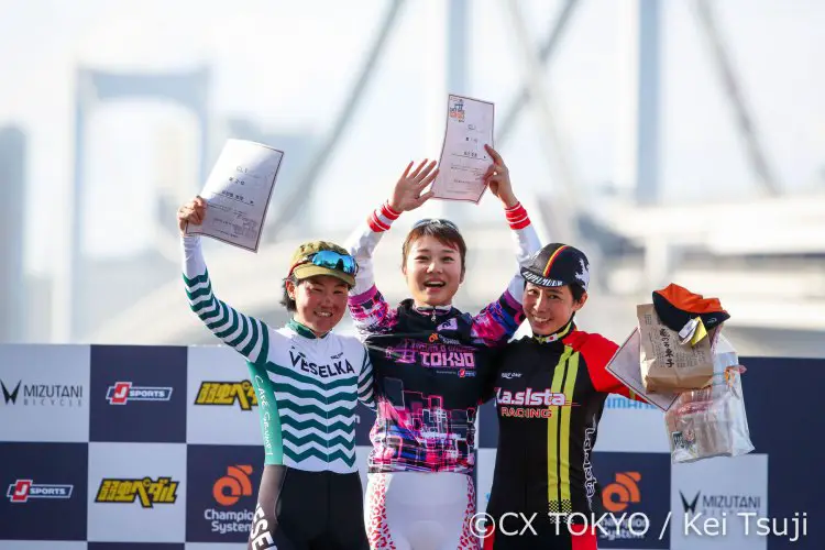 The Elite Women's podium. 2016 Cyclocross Toko © Kei Tsuji