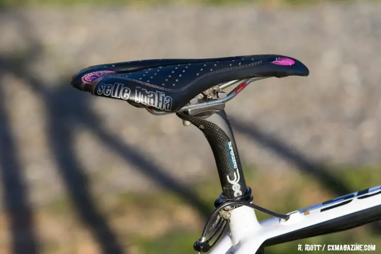 Val's Selle Italia SLR Lady Gel-Flow saddle sits atop a Deda carbon post. 2016 Cyclocross National Championships. © R. Riott / Cyclocross Magazine