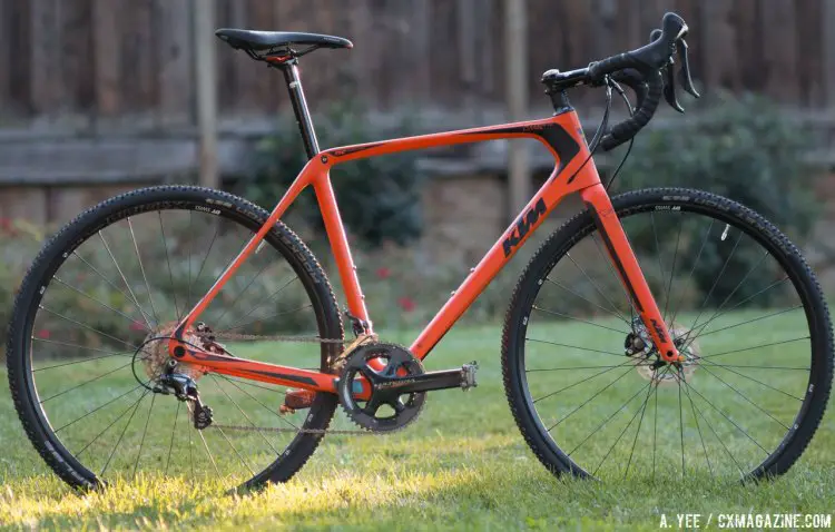 KTM's Canic CXC cyclocross bike retains the colors and ready-to-race heritage of the KTM motorcycle brand, even though they're now separate companies. © A. Yee / Cyclocross Magazine
