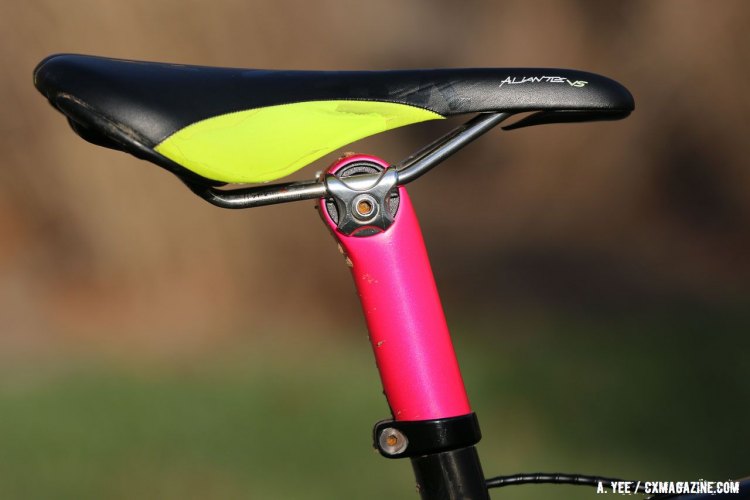 Mertz's Boone seatmast is a custom pink color and carries her Fizik Aliante VS. Singlespeed Women, 2016 Cyclocross National Championships. © Cyclocross Magazine
