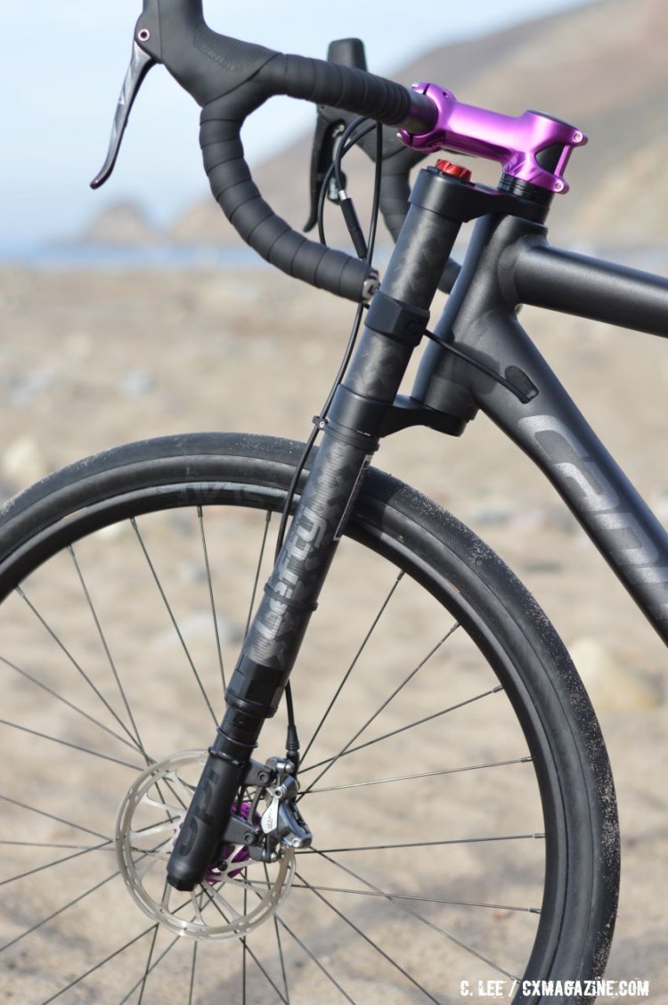 The Lefty Oliver was designed specifically for the Slate. © Clifford Lee / Cyclocross Magazine