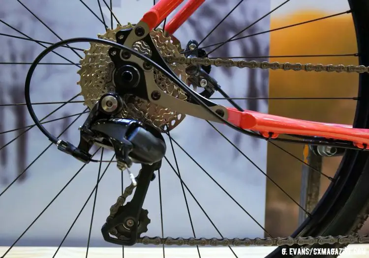 Paragon Machine Works’ Polydrops are standard equipment on the WolfBeard, allowing the rider to choose between 142 and 135 rear hub spacing. © Greg Evans/Cyclocross Magazine