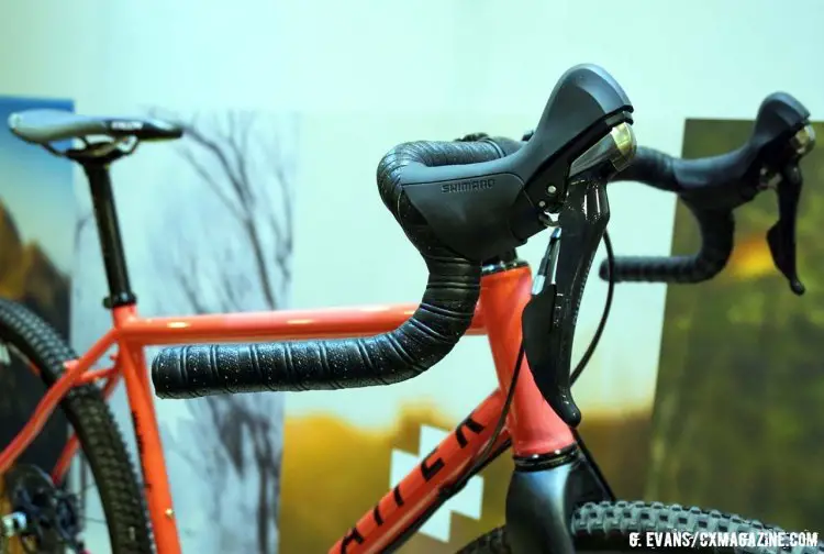 With Salsa Woodchipper bars and hydraulic disc brakes, this bike looks poised to eat dirt descents for breakfast, lunch and dinner. © Greg Evans/Cyclocross Magazine