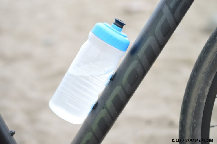 The Fabric bottle offers a clean look and minimal weight. 2016 Sea Otter Classic. © Clifford Lee / Cyclocross Magazine