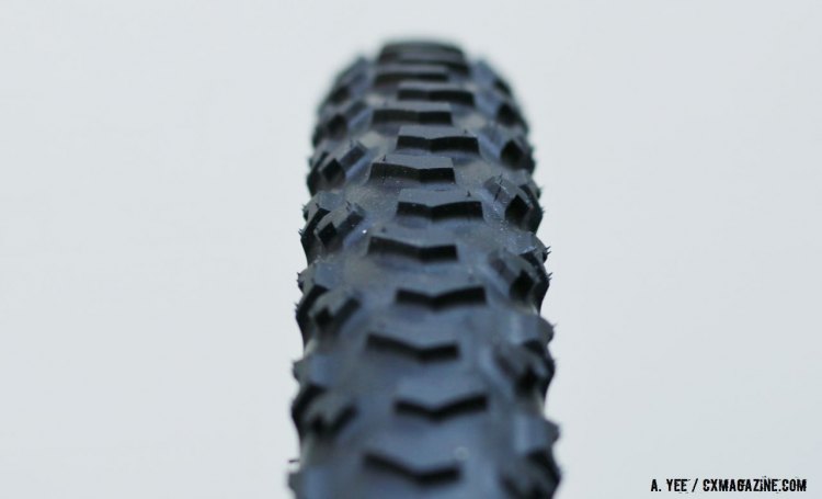 The tread on the Clement Bos. © Andrew Yee / Cyclocross Magazine