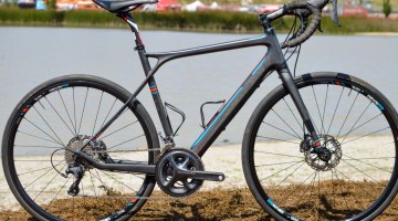 The 2017 GT Grade Carbon gravel bike. 2016 Sea Otter Classic. © Clifford Lee / Cyclocross Magazine