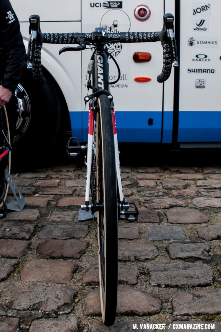 A fairly narrow profile, minus the wide rubber, for Lars van der Haar's Paris-Roubaix rig. © Mario Vanacker / Cyclocross Magazine