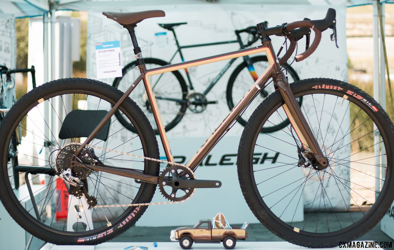 Raleigh's Reynolds steel Stuntman cyclocross/gravel/stunt disc brake bike with 2.1" tire clearance. Sea Otter Classic 2016. © Cyclocross Magazine