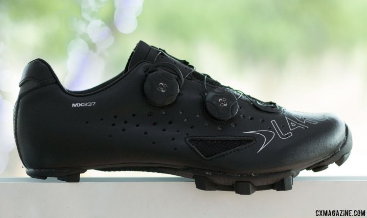 Lake Cycling's MX237 gravel shoe. ©️ Cyclocross Magazine