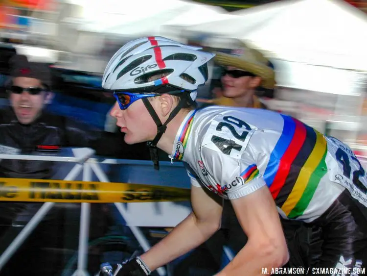 Matt Kelly racing in the Presidio, the only weekend he showed off his jersey as cyclocross World Champion. © Mark Abramson