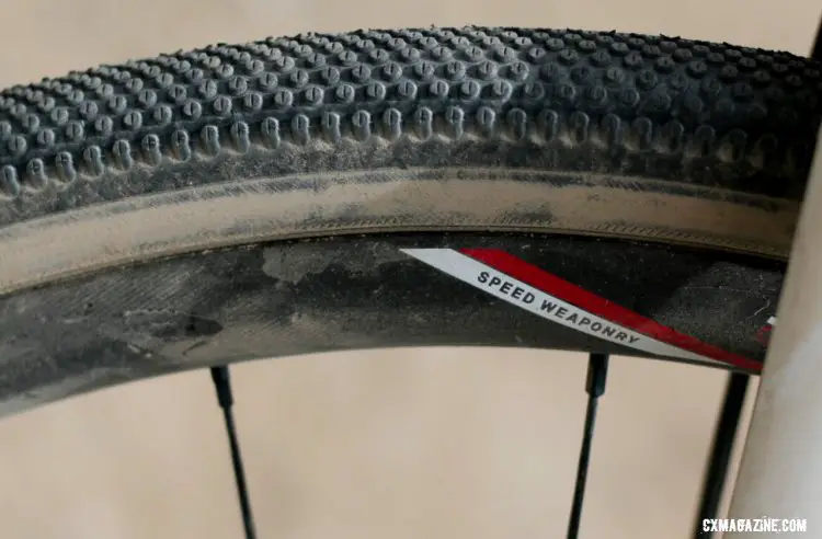 Zipp's workhorse alloy 30 wheels set up tubeless with Schwalbe's G-One tubeless gravel tire. ©️ Cyclocross Magazine