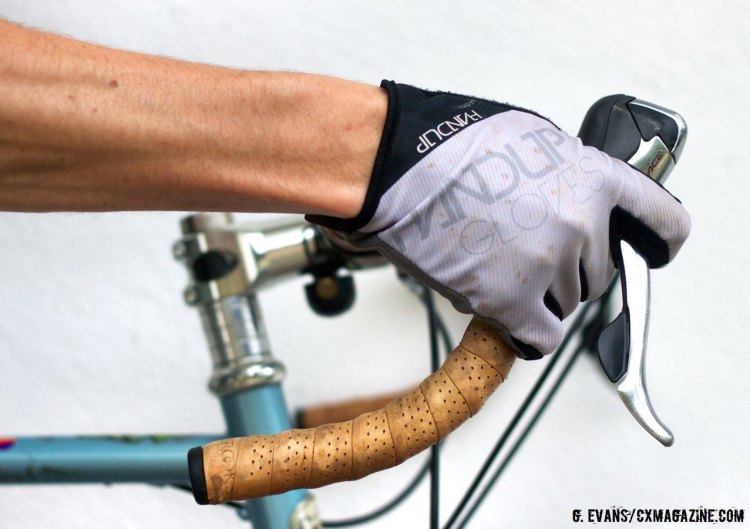 While grabbing the bar, the 4-way stretch mesh along the back of the glove never felt constricting. The mesh allowed heat to escape on hotter days, and when the temperatures dropped, the gloves provided an excellent shield from the wind. © Greg Evans / Cyclocross Magazine