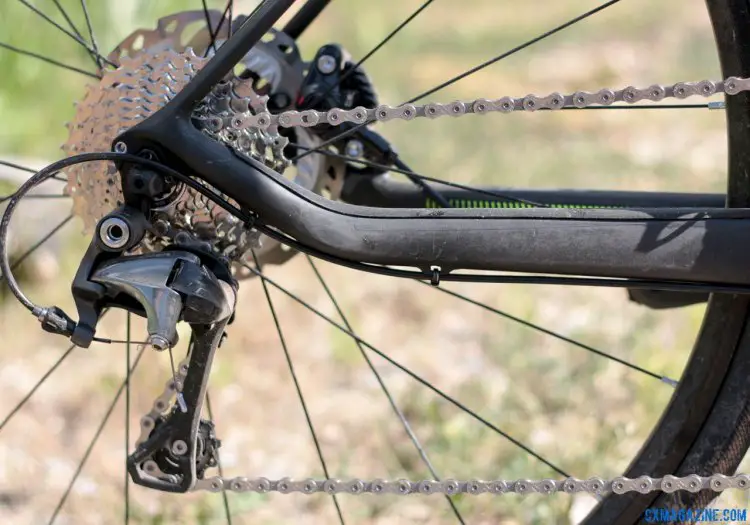 The GT Grade Ultegra carbon gravel bike sports a full Ultegra build. Press Camp 2016. © Cyclocross Magazine