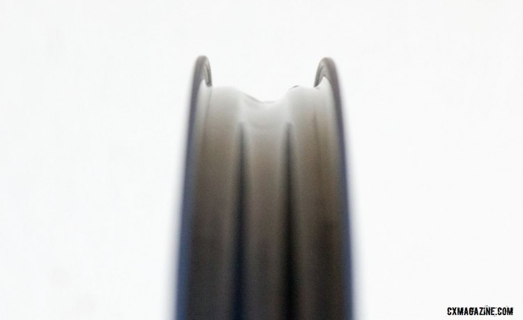Zipp 30 Course tubeless disc wheels. © Cyclocross Magazine