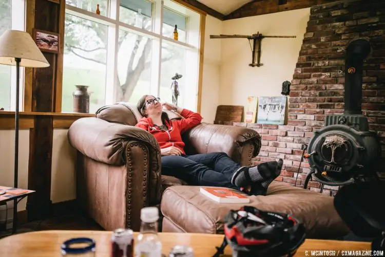 Post-ride recovery and story telling. © Chris McIntosh / Cyclocross Magazine