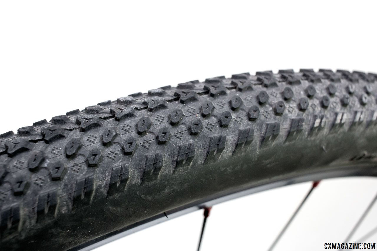 Review Panaracer Comet 700 X 38c Hardpack Tire Review Panaracer Comet 700 X 38c Hardpack Tire