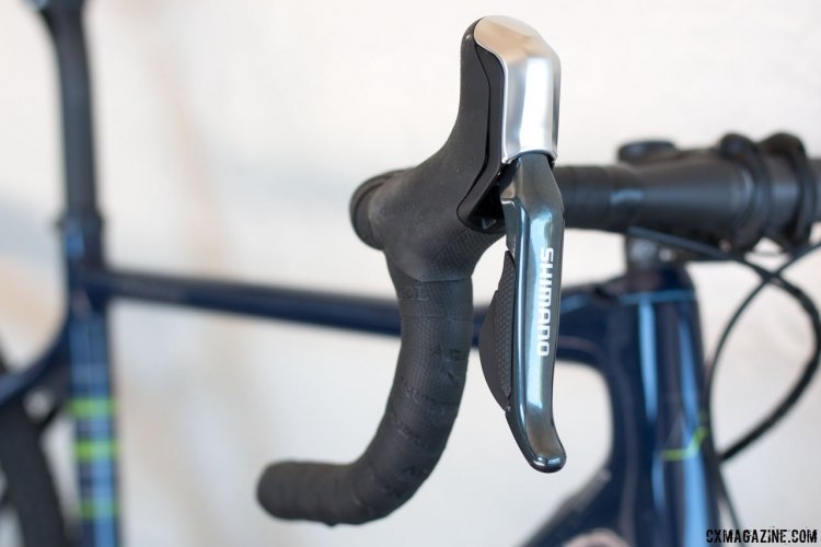 Shimano R785 Di2 levers handles shifting duties on our Parlee Chebacco cyclocross / gravel bike. © Cyclocross Magazine