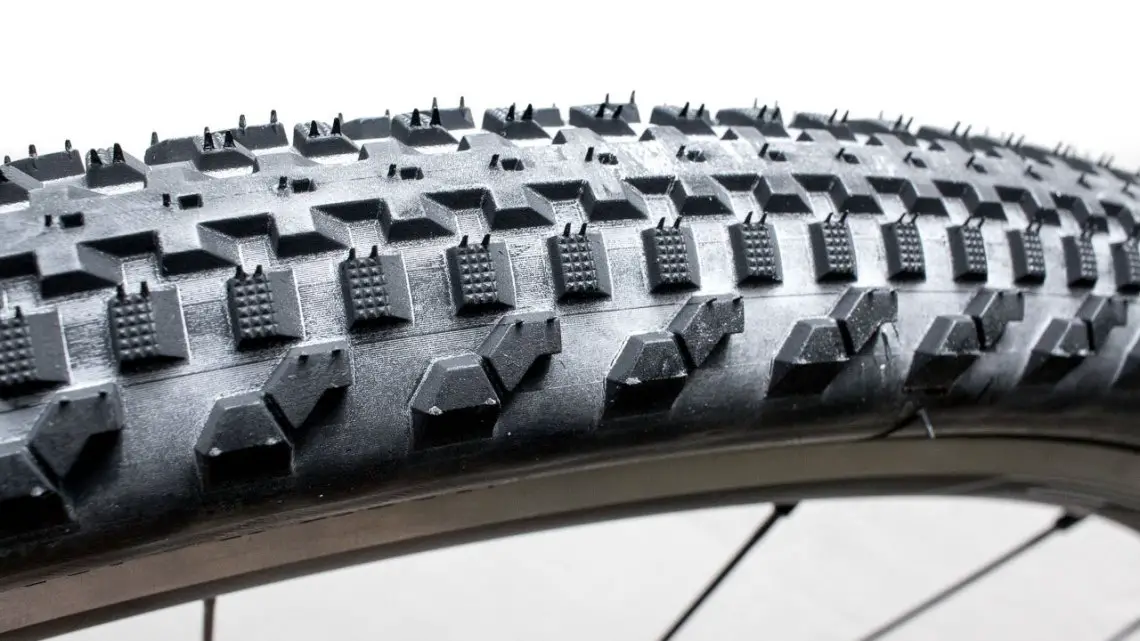 The Soma Fabrications Cazadero 42c gravel tire has become our fave go-anywhere, ride-anything tire. © Cyclocross Magazine