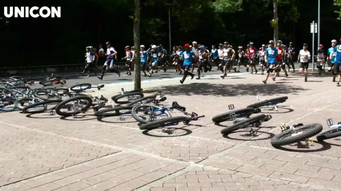 Video 2016 Unicycle Cyclocross World Championships, Unicon 18, San