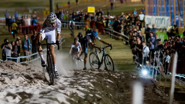 The moment of the race: Wout van Aert attacks the sand, Vanthourenhout bobbles. 2016 CrossVegas World Cup, Elite Men. © A. Yee / Cyclocross Magazine