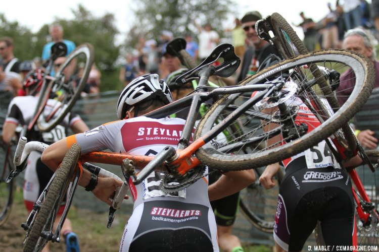 2016 Jingle Cross UCI C1, Day 3, Elite Men hit the run-up for the first time. © D. Mable / Cyclocross Magazine