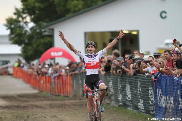 David van der Poel enjoys his day in the (partial) sun at the 2016 Jingle Cross UCI C1, Day 3, Elite Men. © D. Mable / Cyclocross Magazine