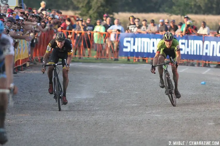 Hyde and Aerts locked into a sprint for ninth and tenth. 2016 Jingle Cross World Cup, Elite Men. © D. Mable / Cyclocross Magazine
