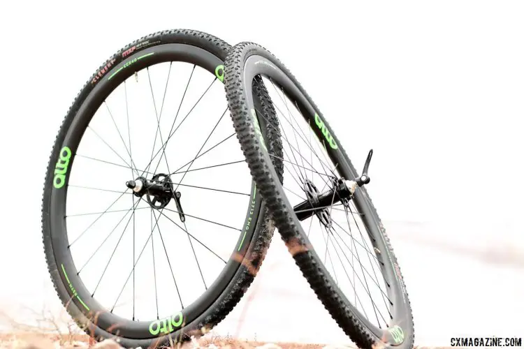 The company is also offering a carbon clincher in the CCX40, but it's not tubeless yet. Alto Cycling wheels, Interbike 2016 © Cyclocross Magazine