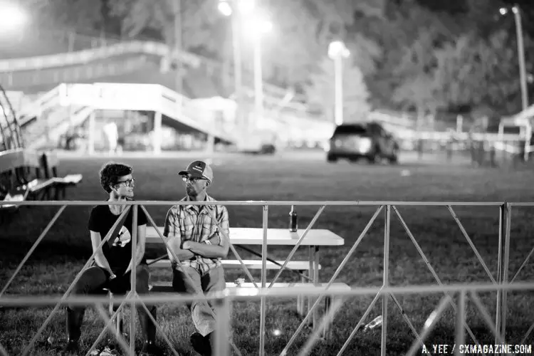 Fans awaiting the night's pro races. 2016 Jingle Cross Day 1 Night Race - Elite Women. © A. Yee / Cyclocross Magazine